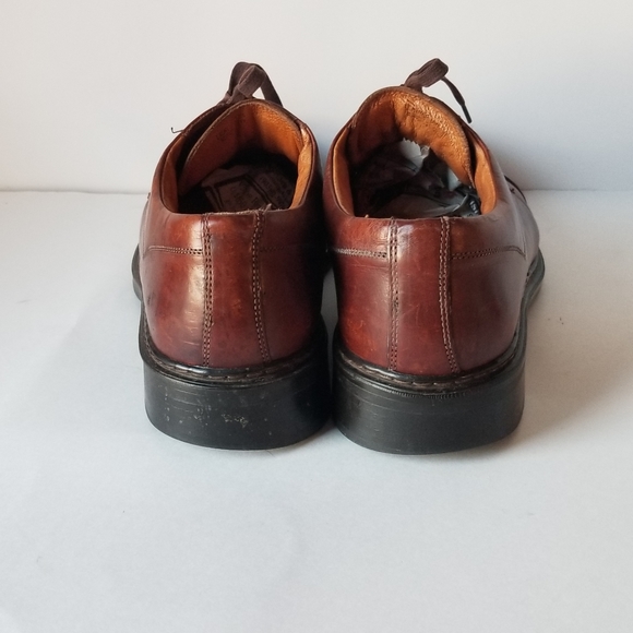 Johnson & Murphy Passport Cap Toe Oxford shoe